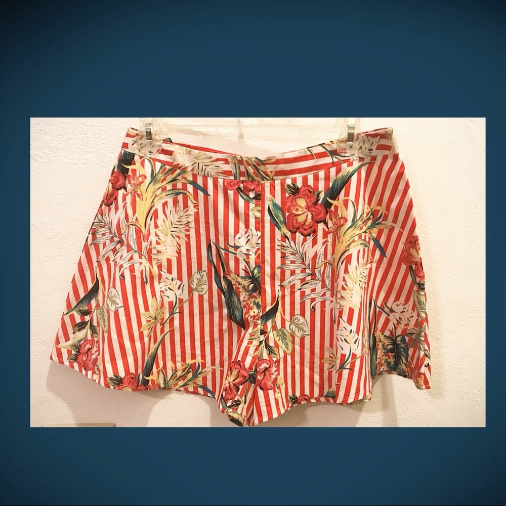 Skirt pant “never used”